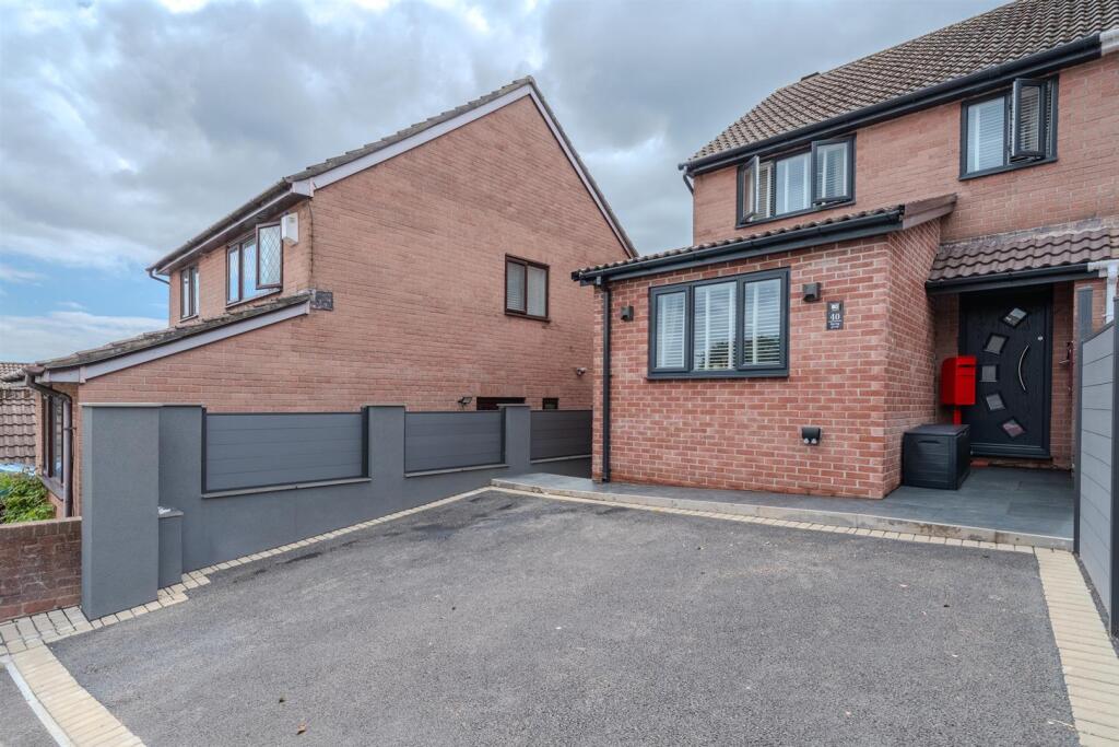 40 Spring Grove-15.jpg