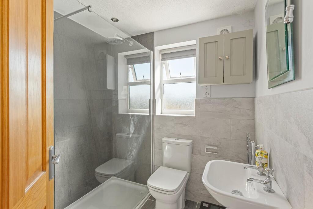 5 Spring Hall Garth-04.jpg