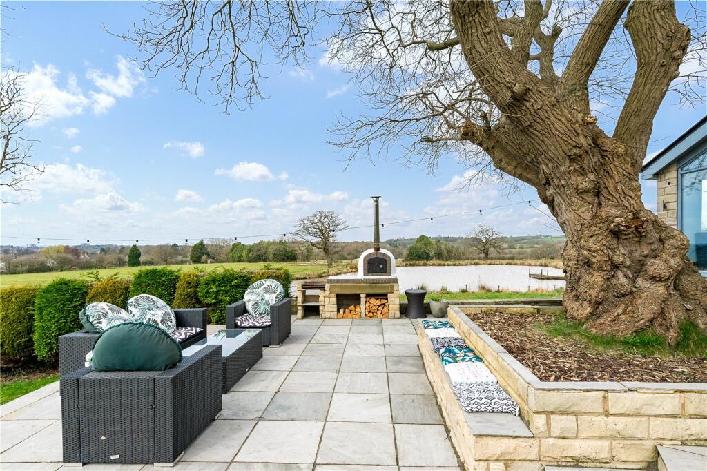 Outdoor Entertaining