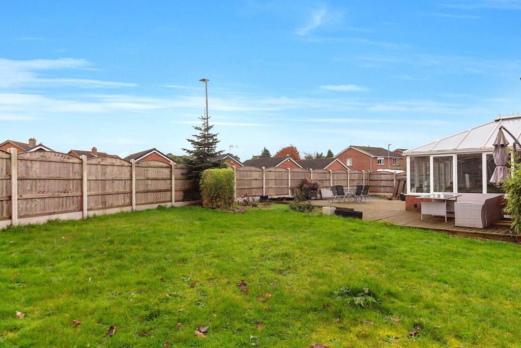 Wold Road - Garden1