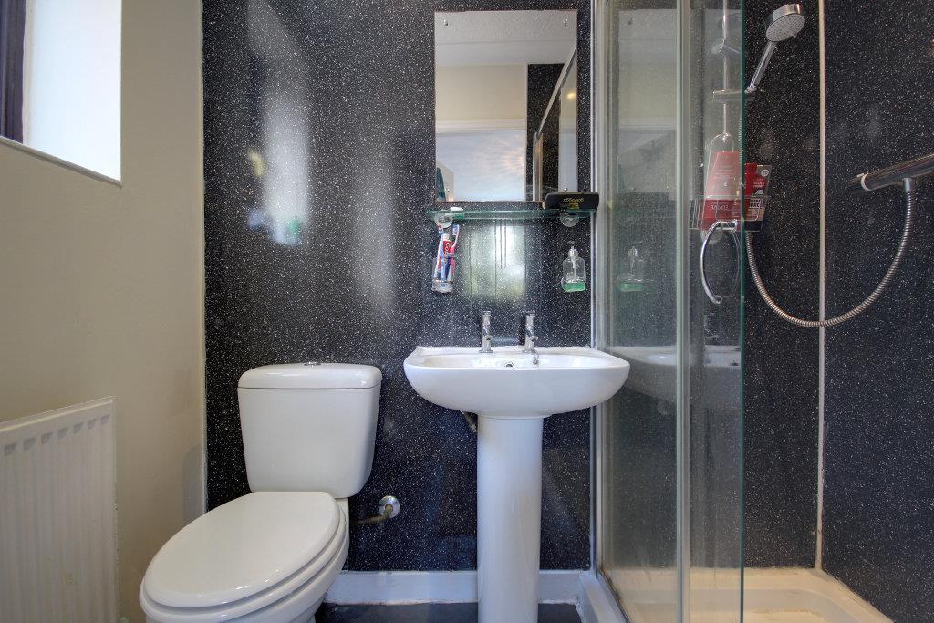 Ensuite Shower Room