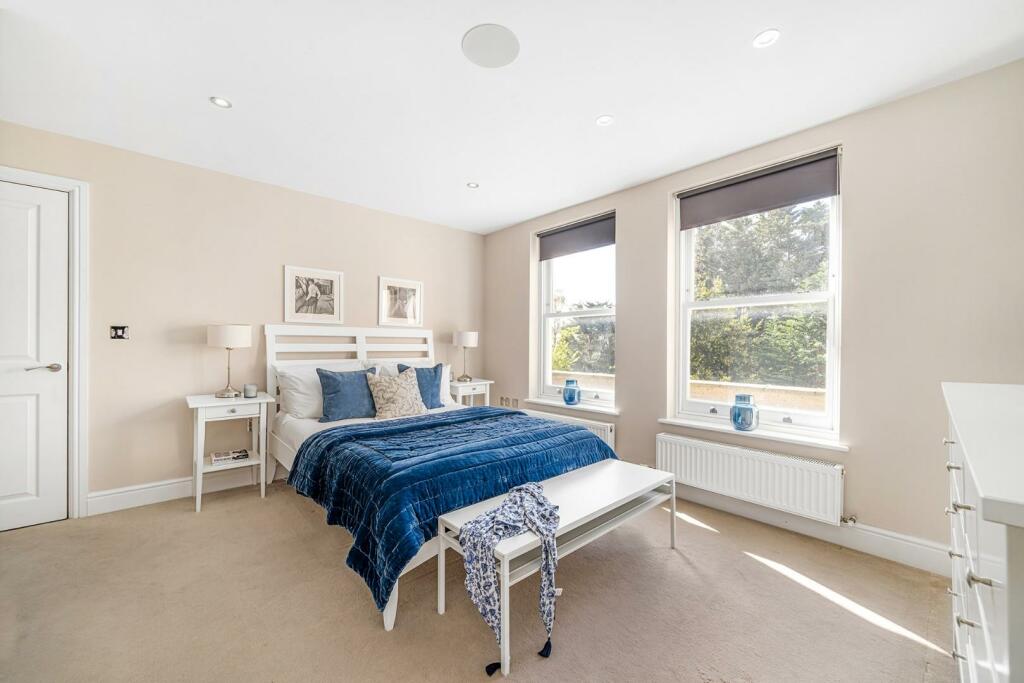 Principal Bedroom (2).jpg