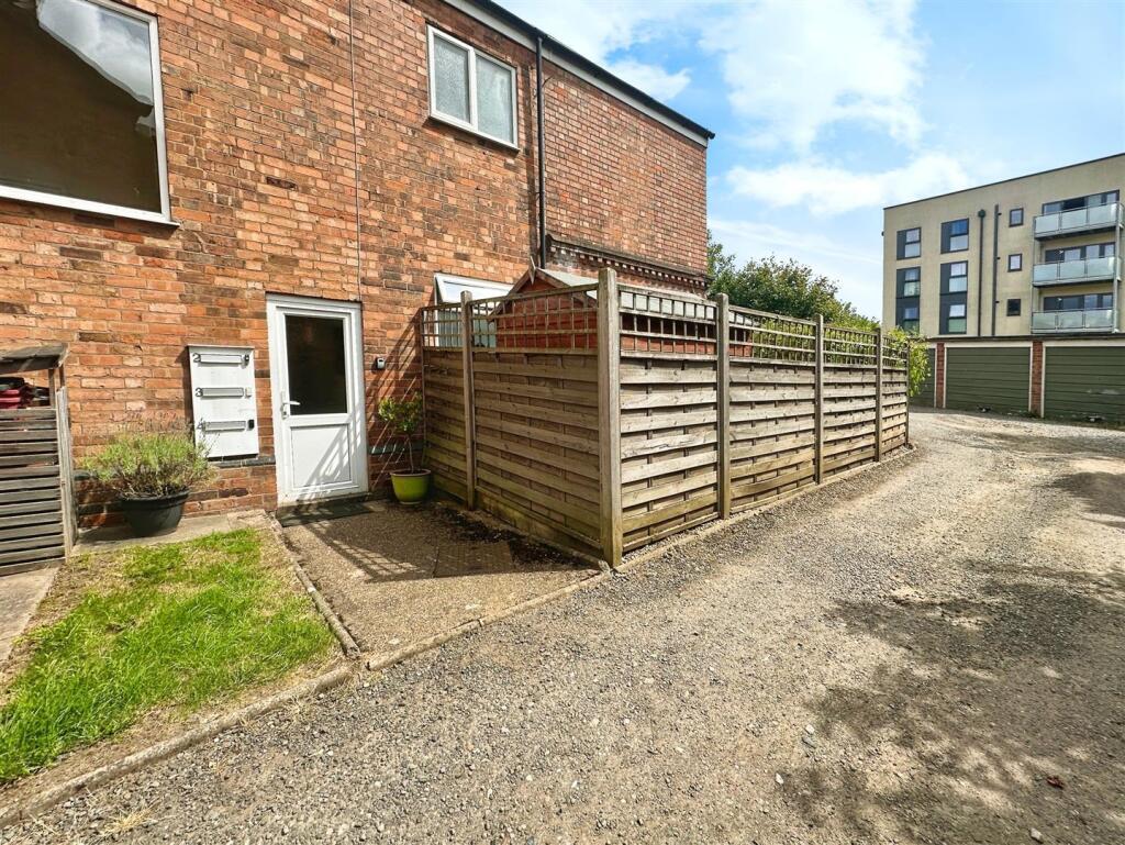 4960e011--44F0-809F-E35E29D7ADC9-58724-0000145DA5F