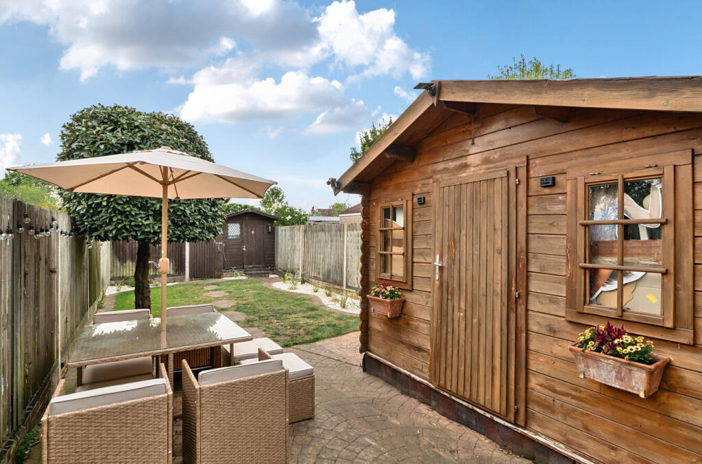 7-681502fb93ad9-1...