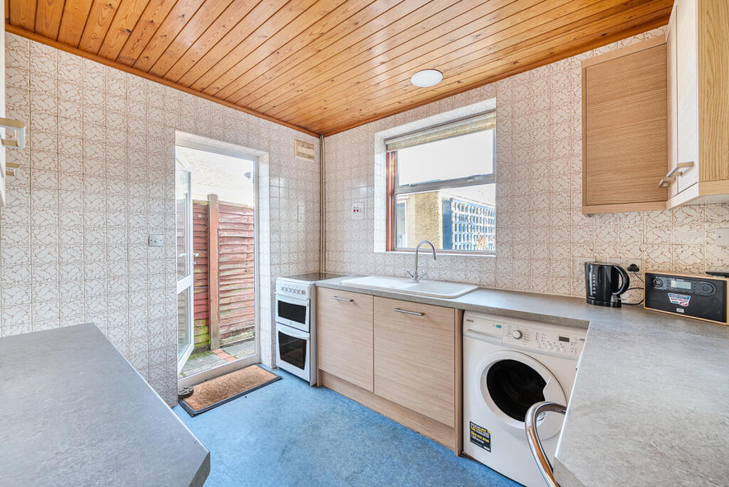 1-693b6d3c45ecd-1...