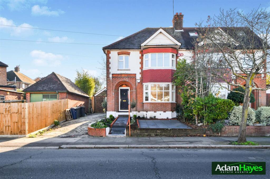 Lullington Garth, Woodside Park, N12