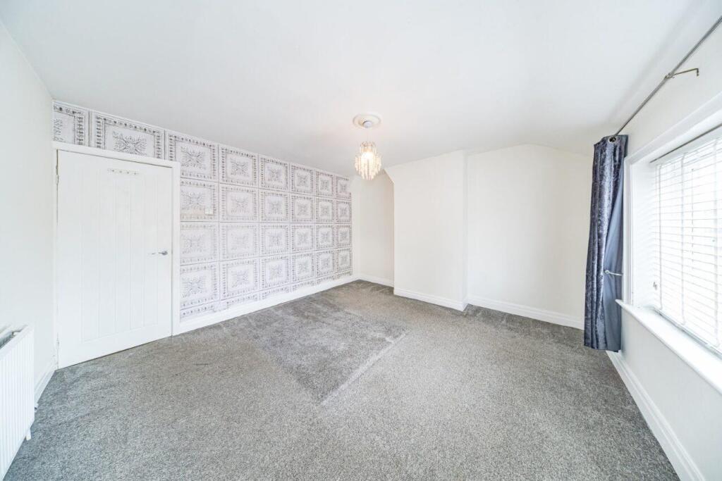 38 st james road bedroom 1.jpg