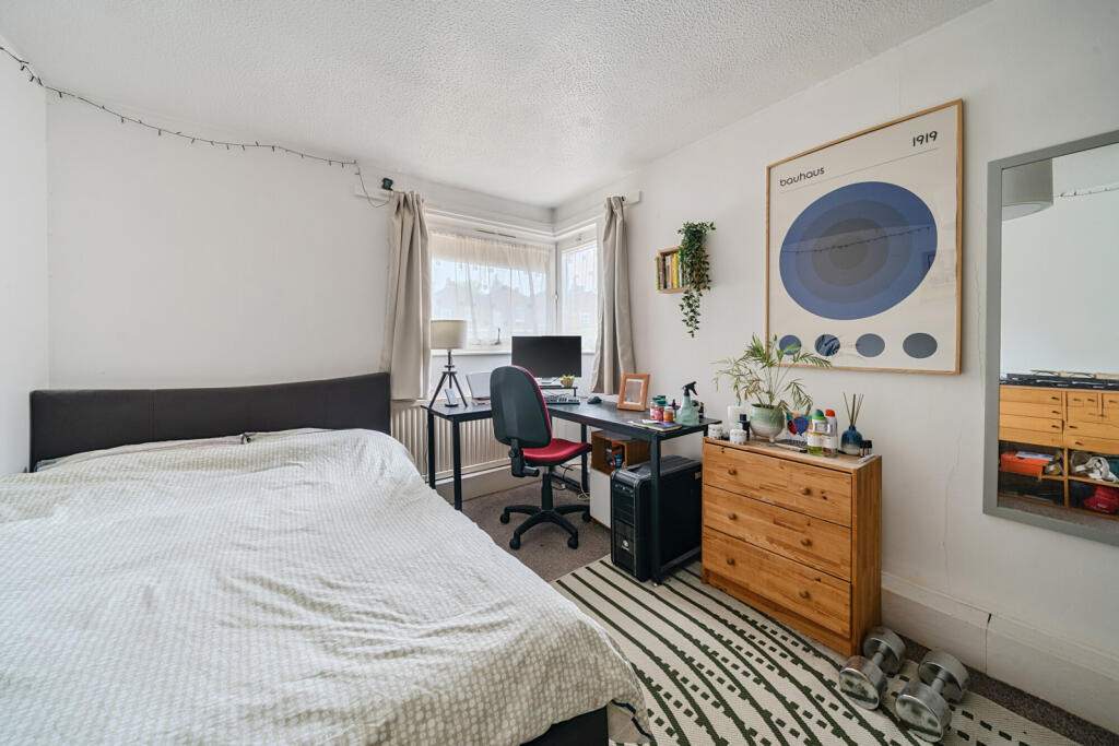 1299047-15-6835d0...