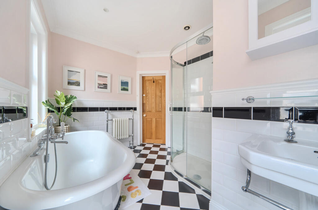 1341068-21-68a32e...