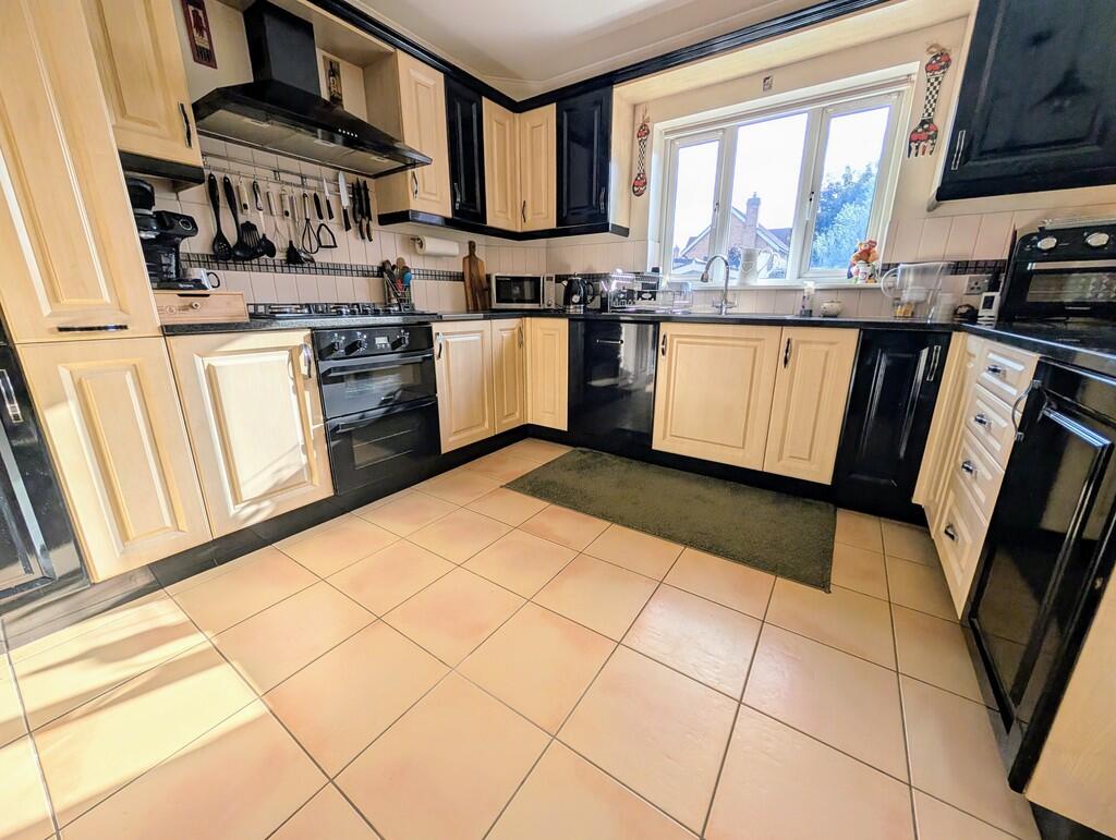 PXL_20250915_1530...