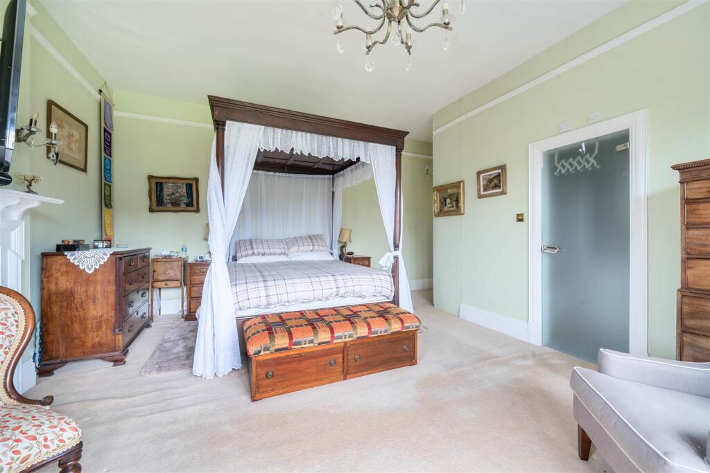 Potterspury House, Potterspury
