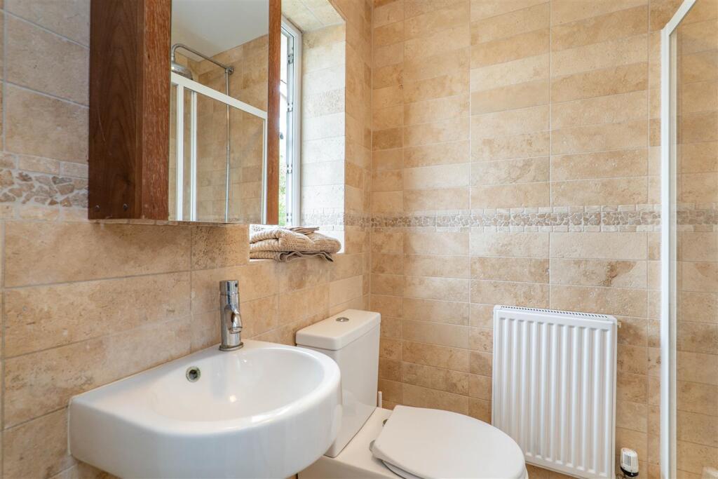 Master Bedroom Ensuite