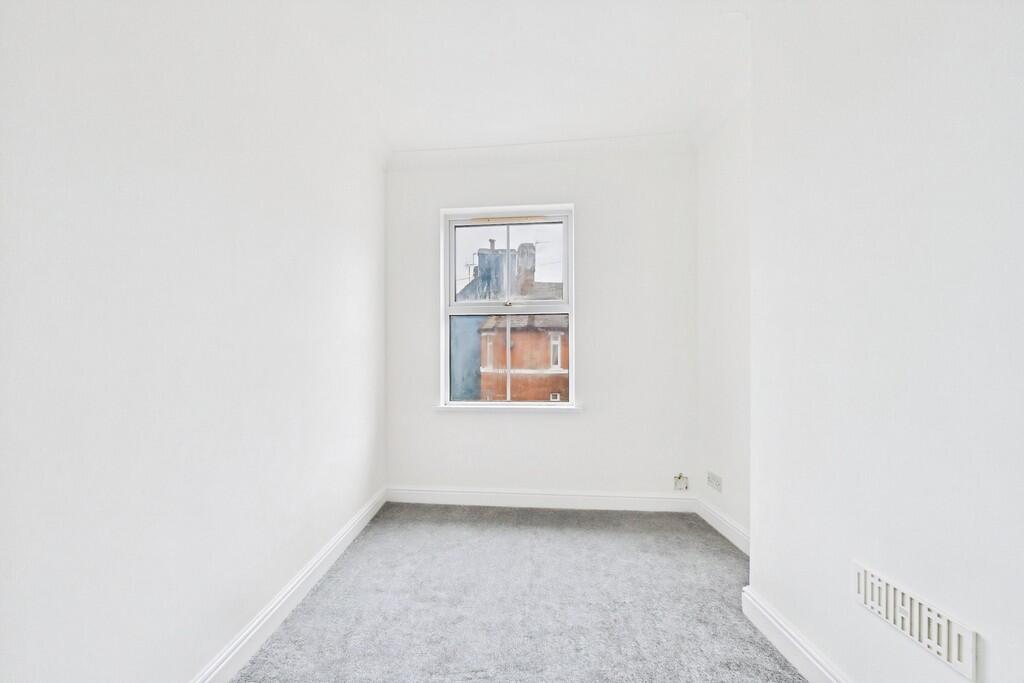 6287b633-CAM01085...