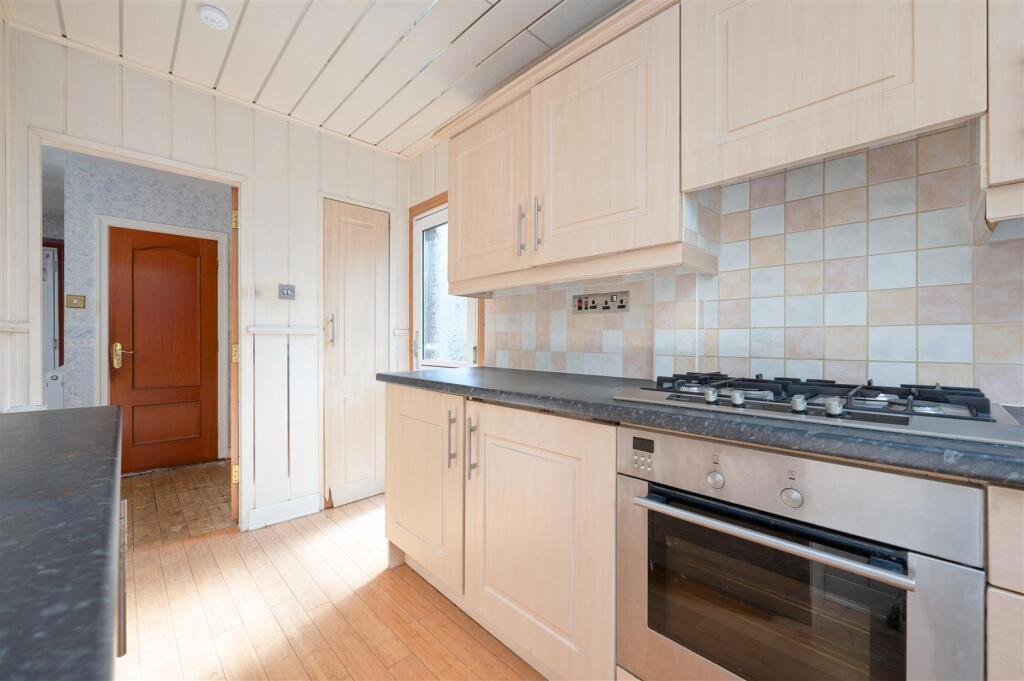 18LinburnGrove008.JPG