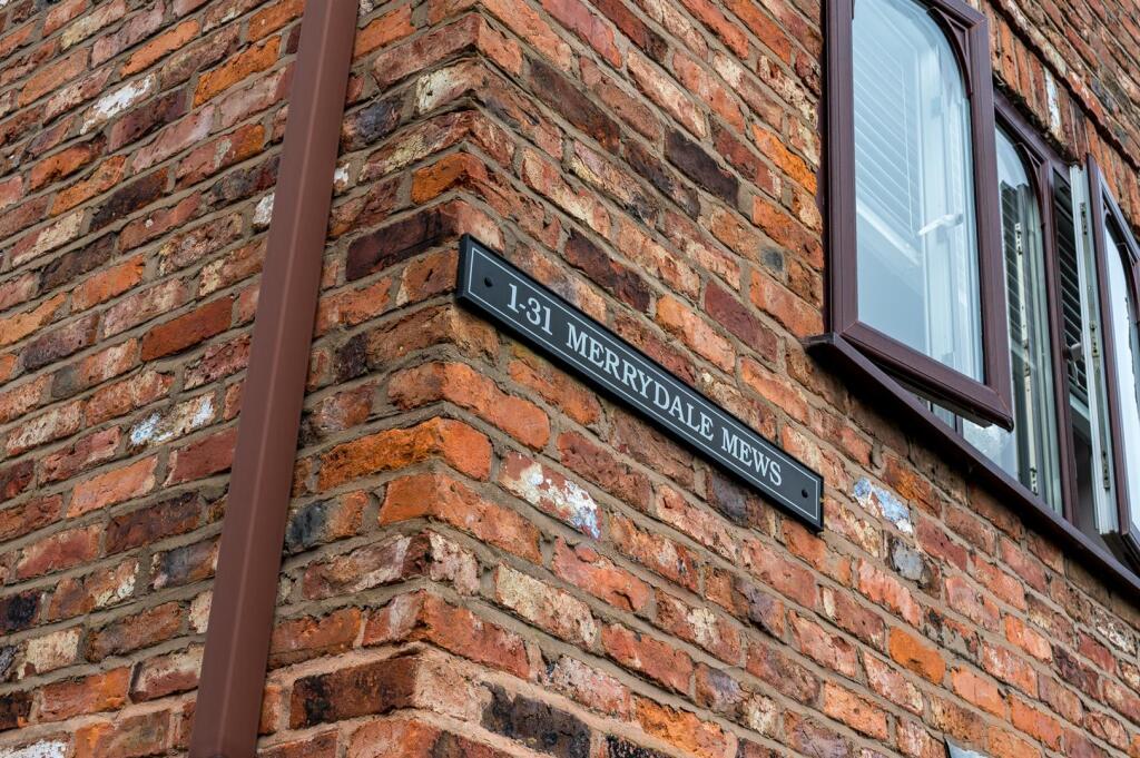 Cyril Bell Close-37.jpg