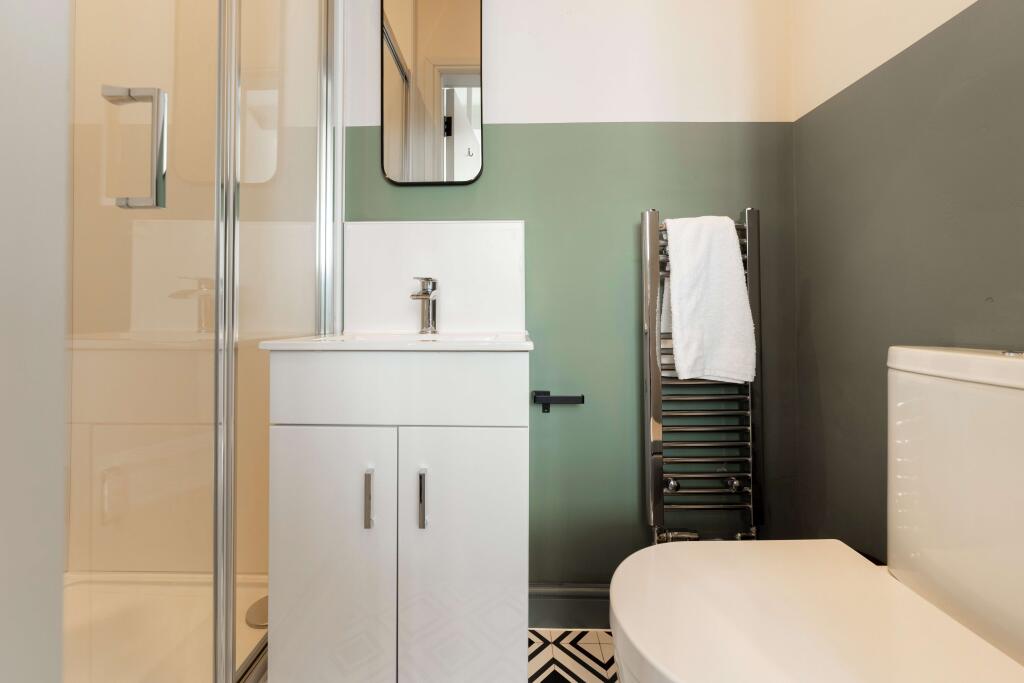 Room 10 en-suite