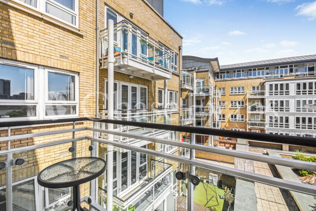 St David¿s Square, I