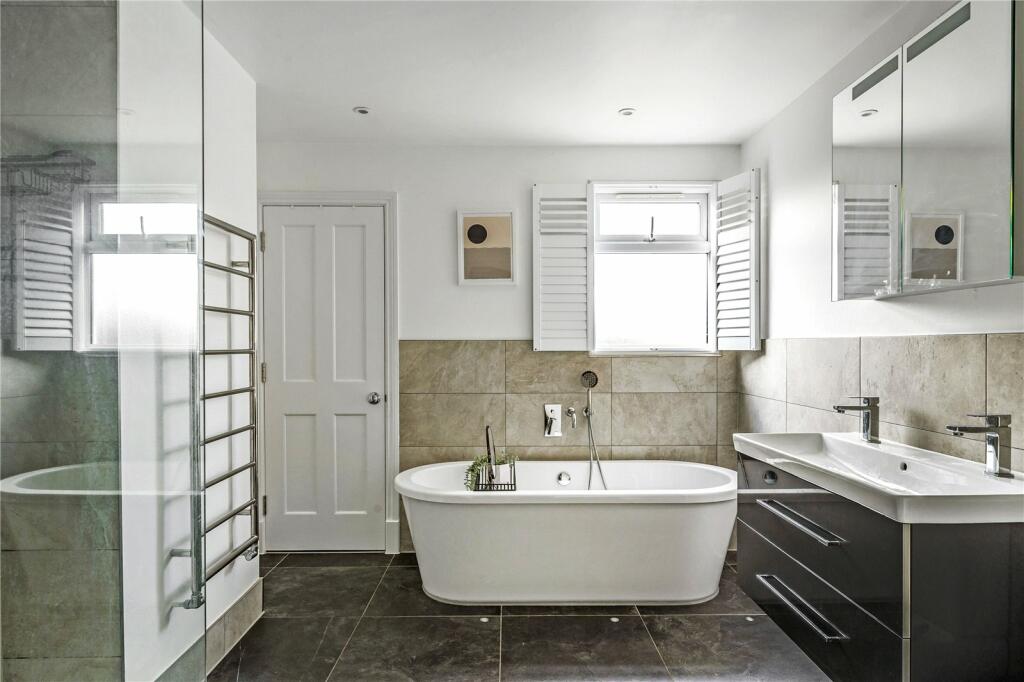 Ensuite Bathroom