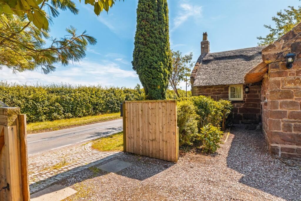 Pear Tree Cottage-61.jpg