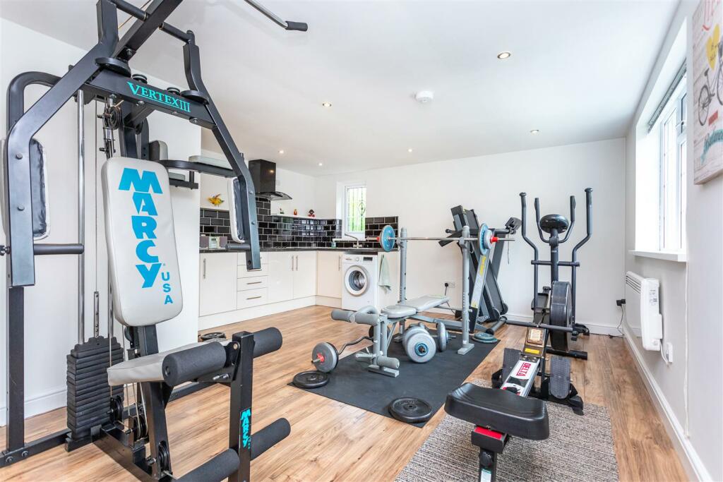 398 Holcombe Road-24.jpg