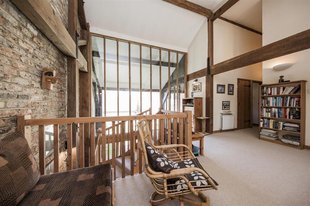 Mezzanine Galleried Landing