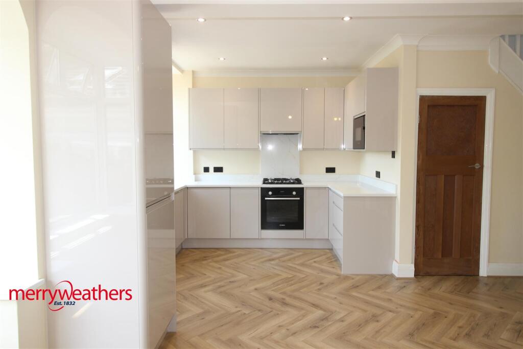 Dining/ Kitchen