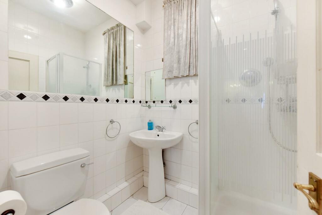 Flat 97 Bryanston Court (5).JPG