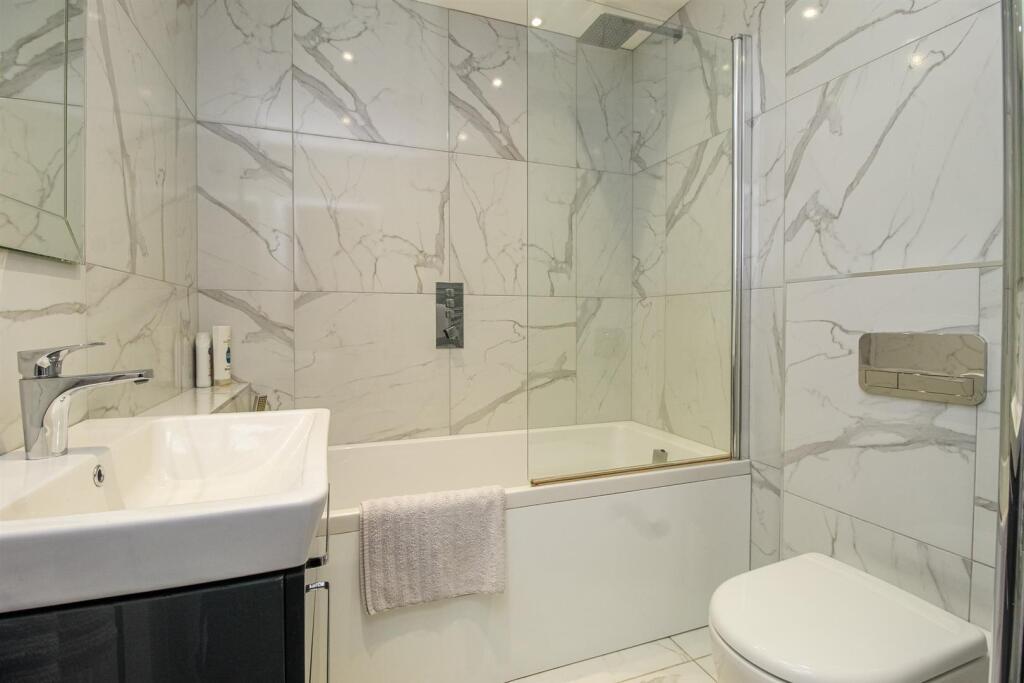 HOUSE BATHROOM/W.C.