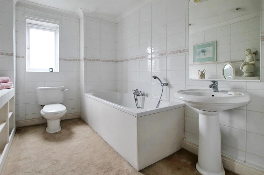 9017395-102947-133848842098734528-9d146deb-af73-19