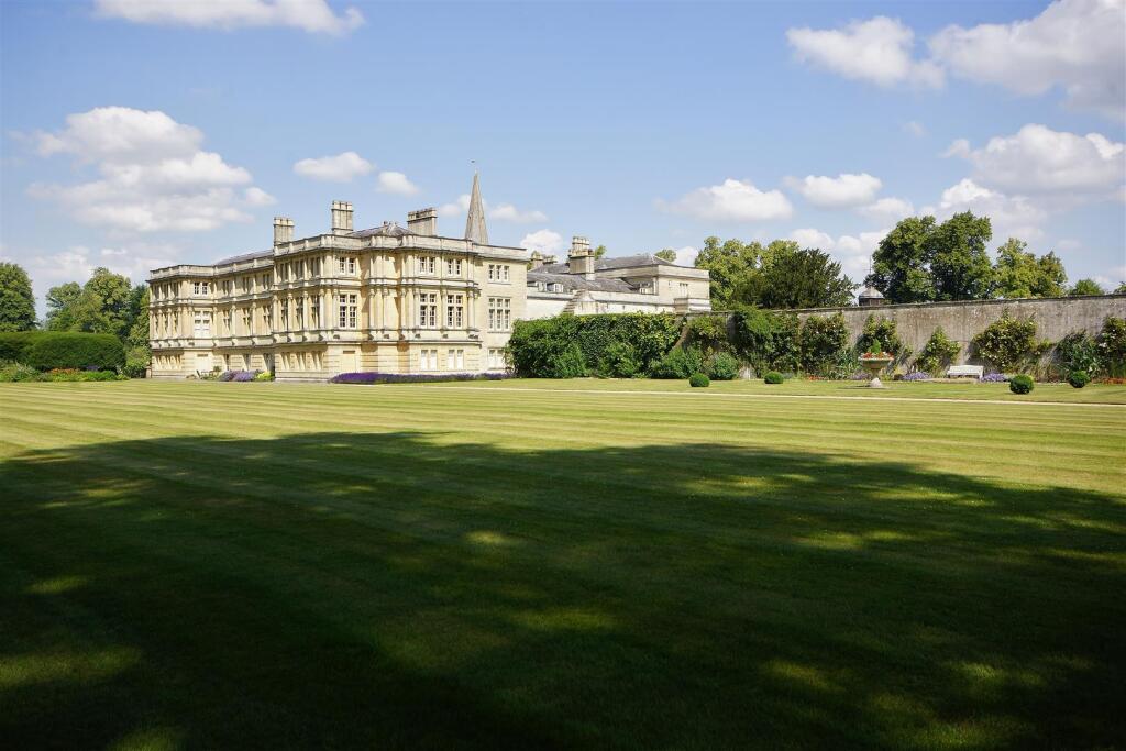 20 Sherborne House - Main.jpg