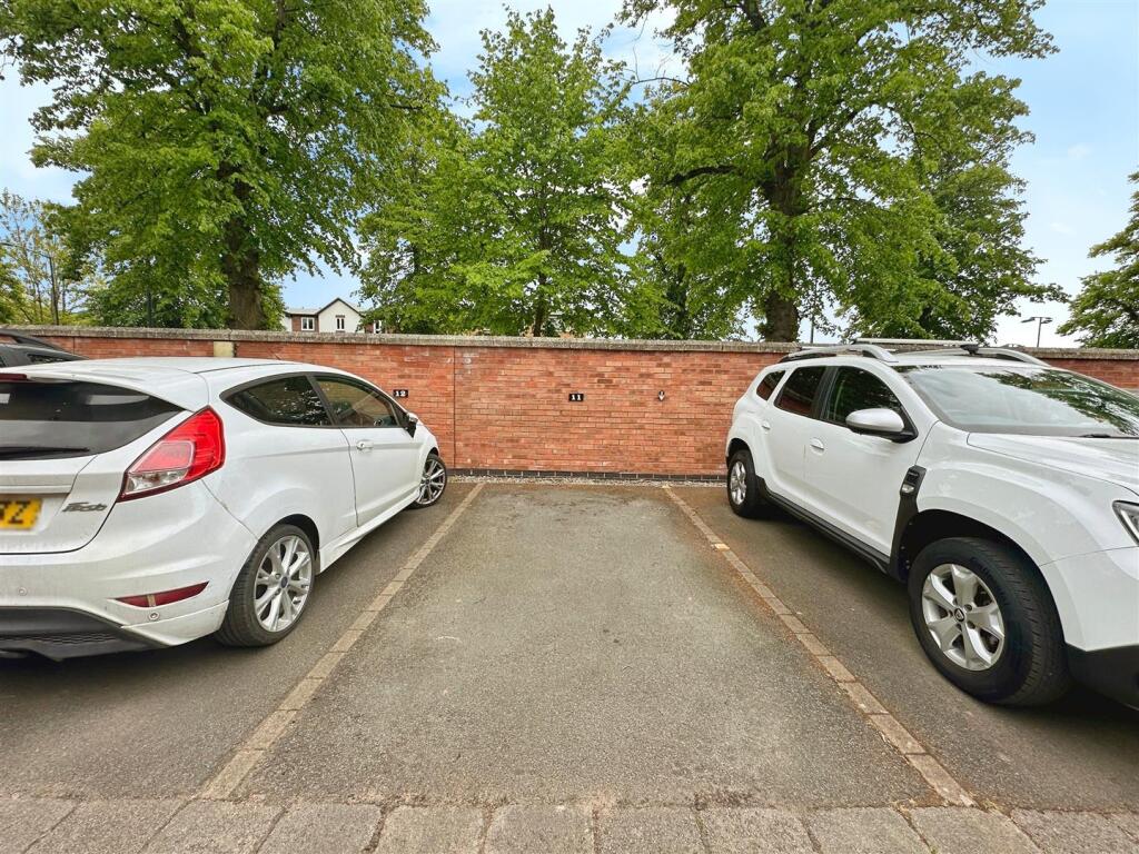 ac593865--4459-B3F7-C6CCEB373BD8-20060-000005DDE9E