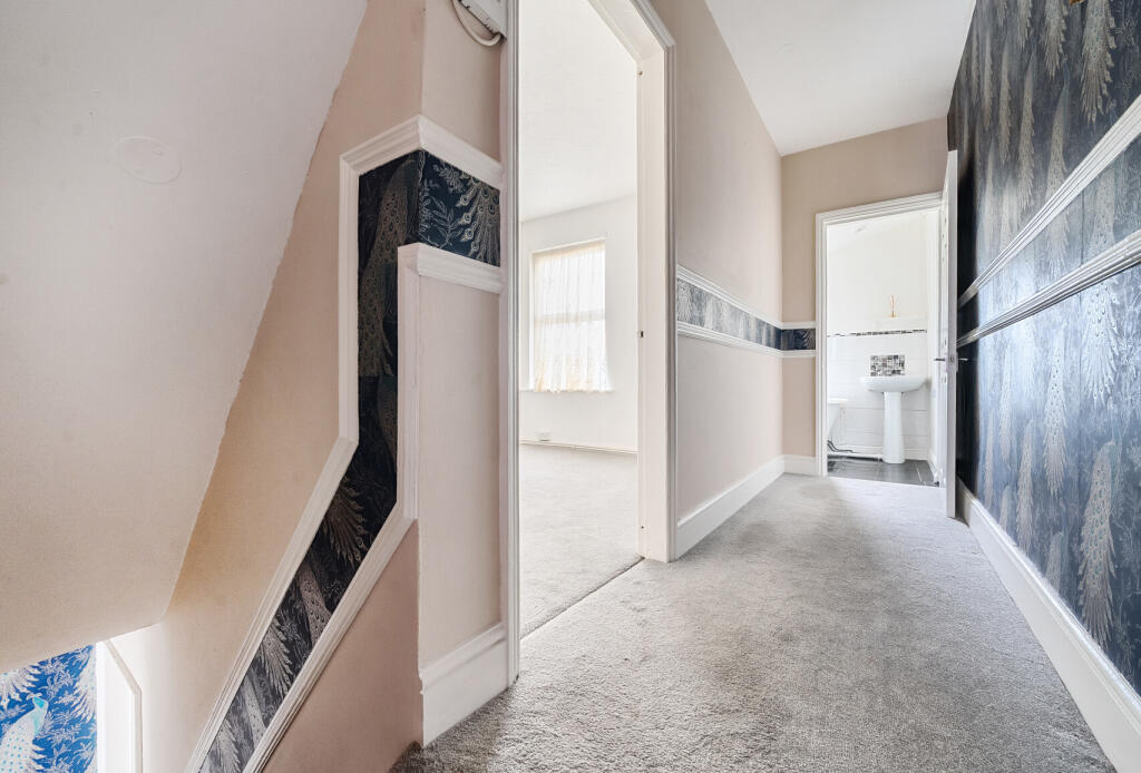 32-682212b979677-...