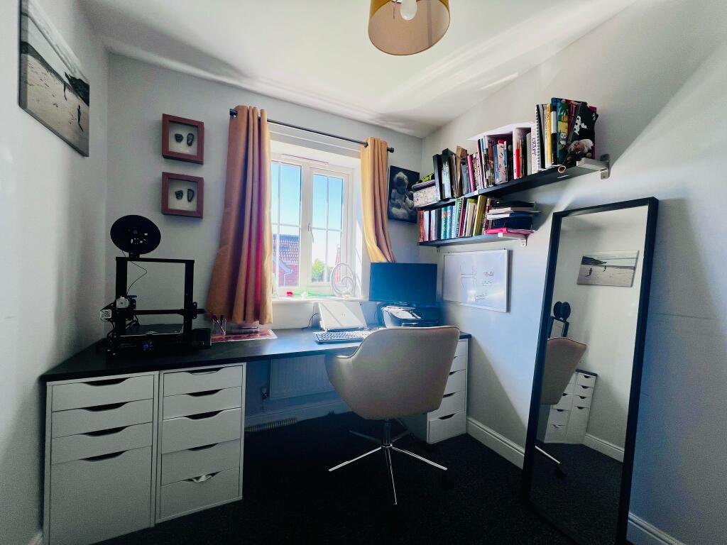BEDROOM4 (2).jpg