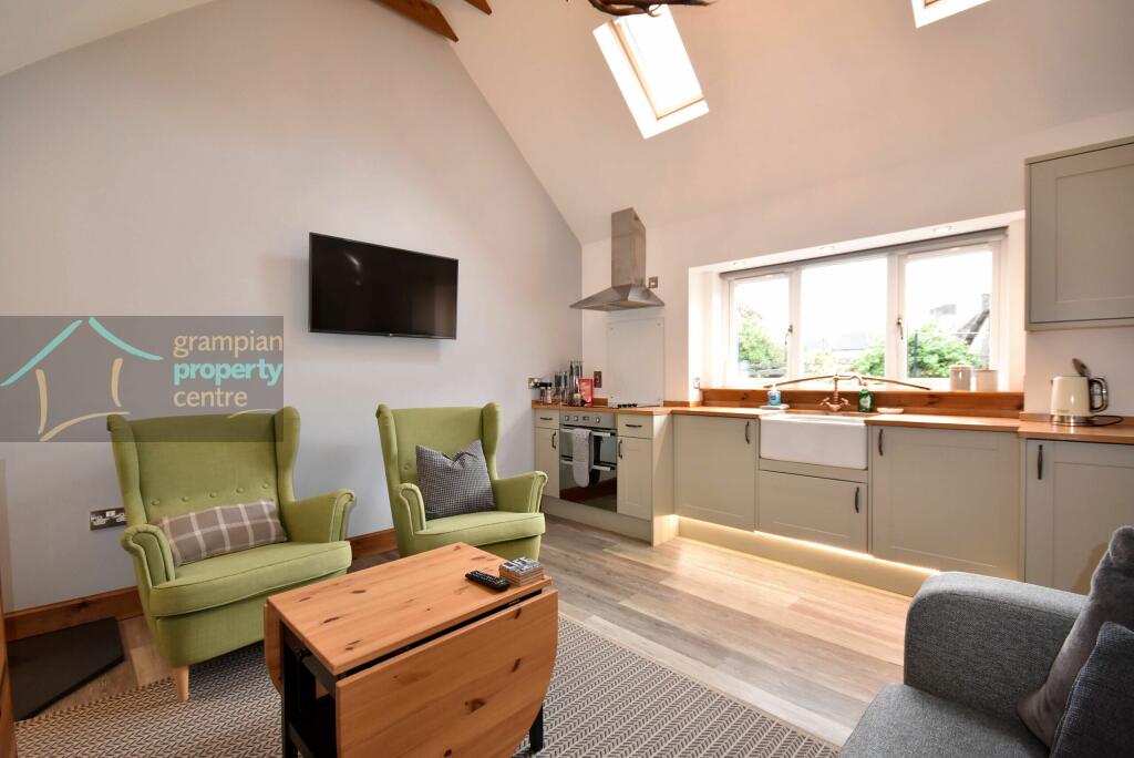 cottage 2 lounge