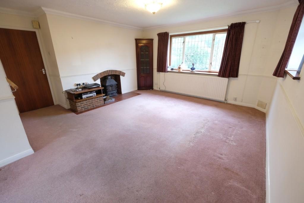 SITTING/DINING ROOM