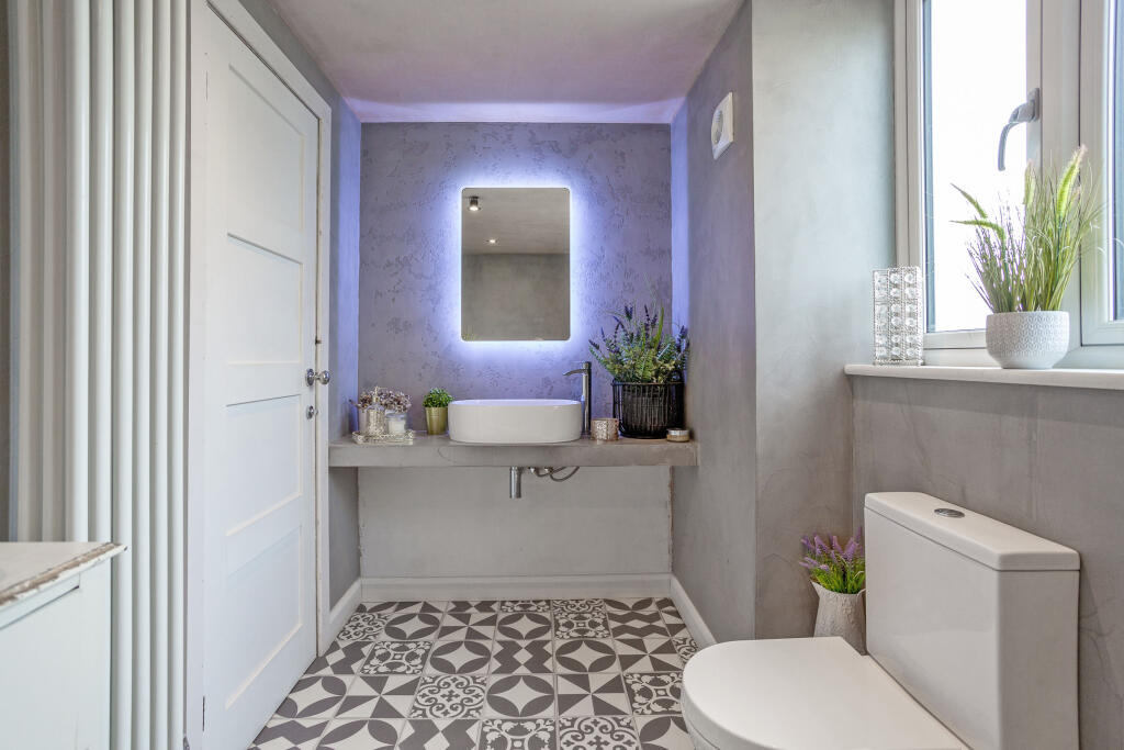 bathroom b