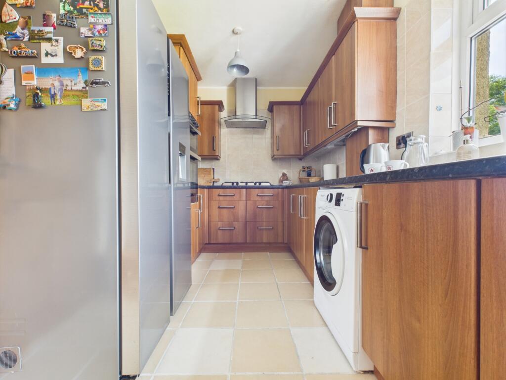 CAM03729G0-PR0085-STILL005