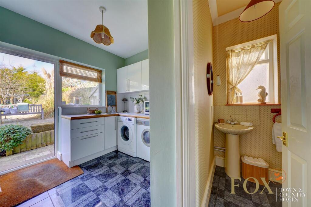 2 St Catherins Hill (32).jpg