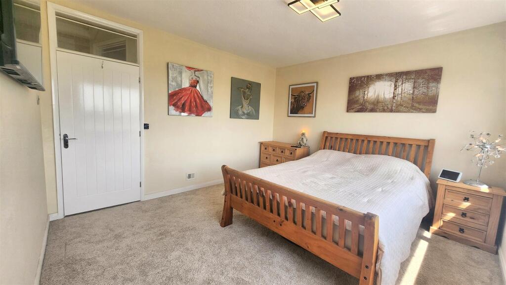 Bedroom Four Photo 2