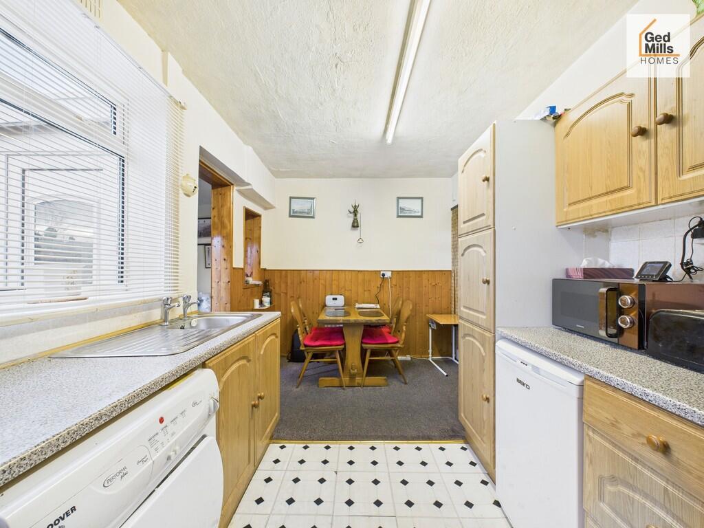 CAM02899G0-PR0067...