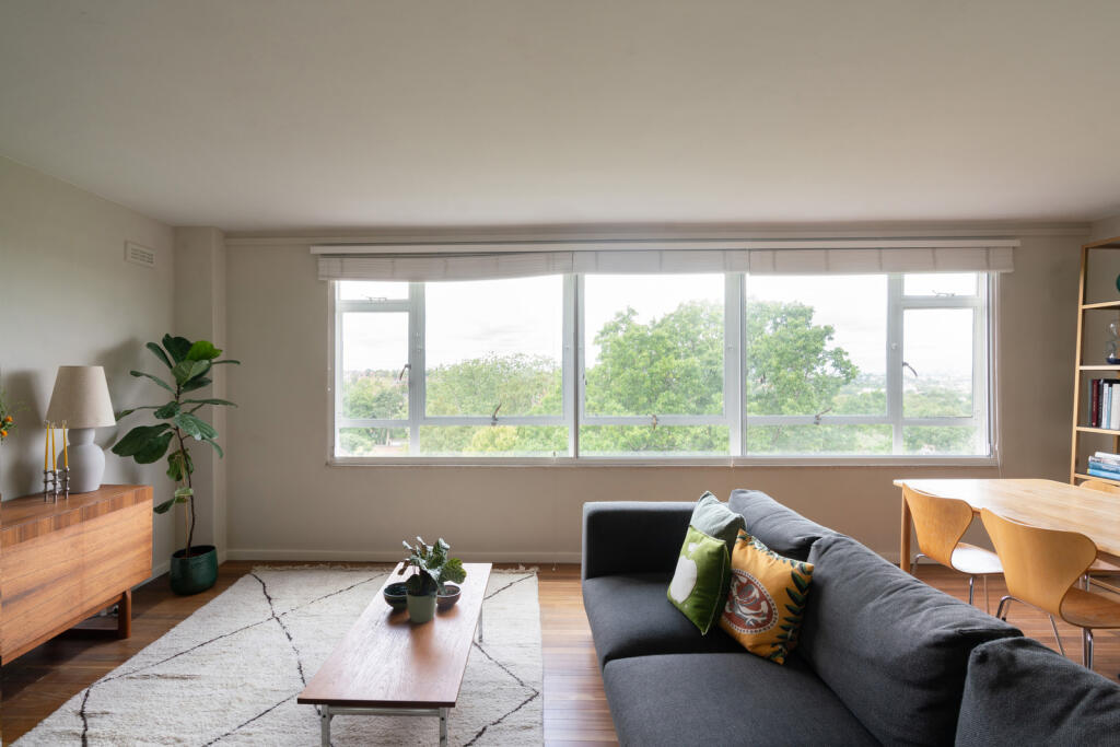 300533 - DRAKE-COURT-IV-16.jpg