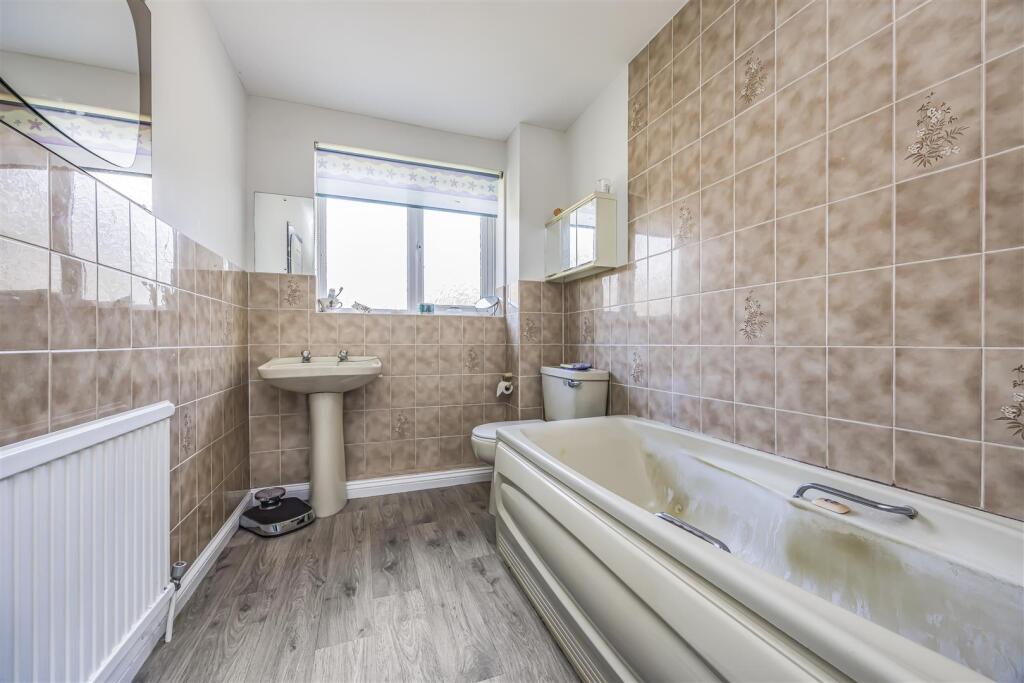 5 Deeping Gate, Waterlooville-PorticoMarketing-Sol