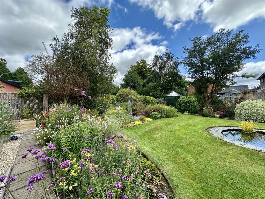 GARDENS
