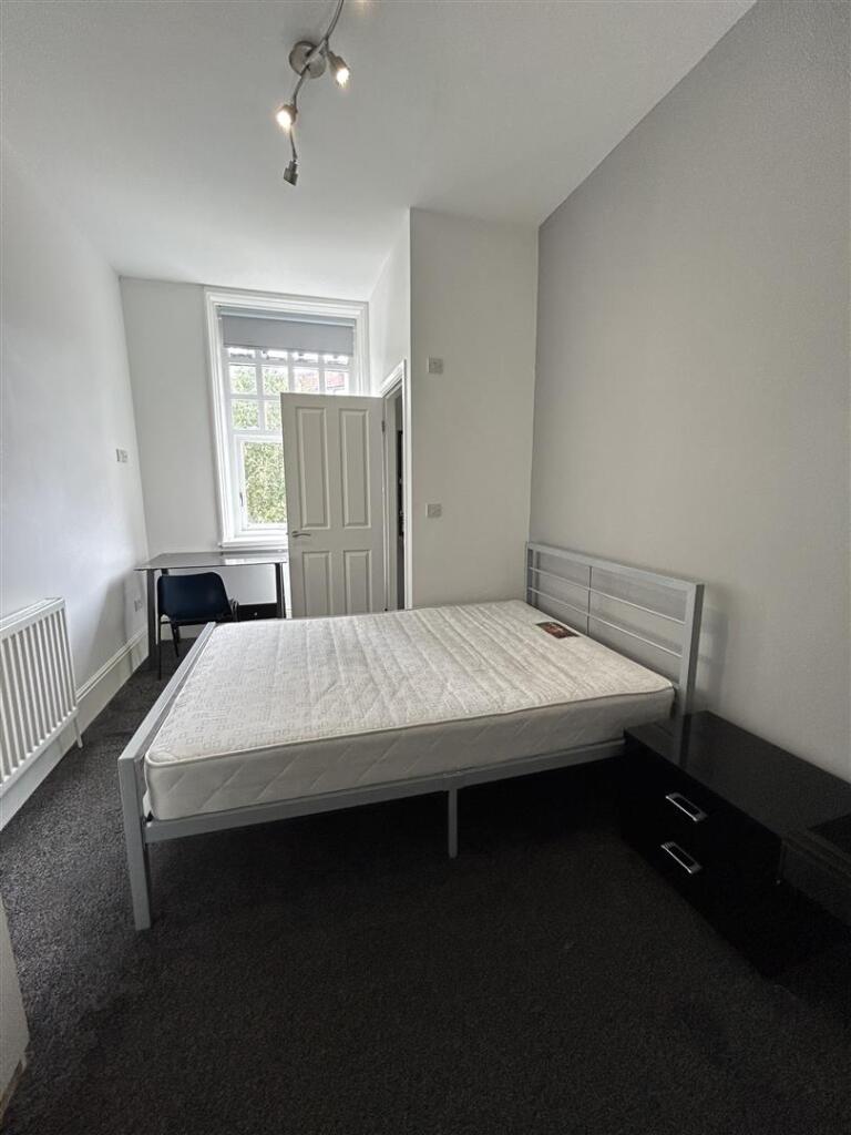 Room 2, Flat 2