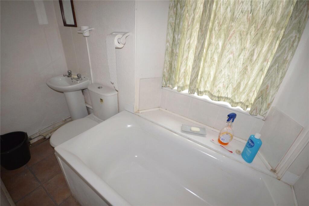 Toilet/Bathroom