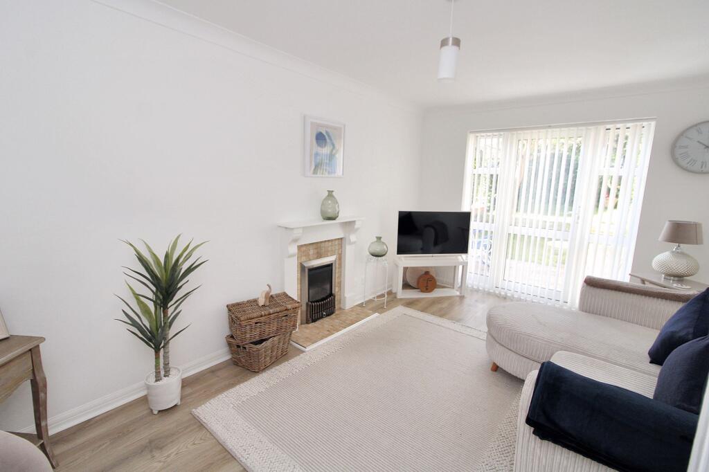 Earl Howe Road, Holmer Green, HP15