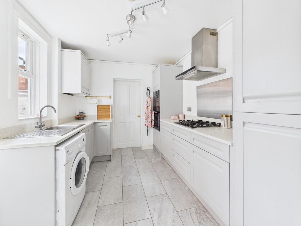 CAM02854G0-PR0420...