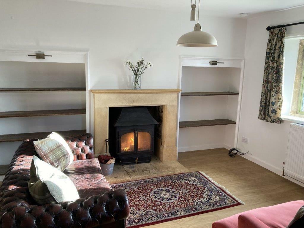 Walnut Cottage - Sitting Room 4.jpg