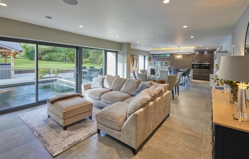 Broad View_Interior_022.jpg