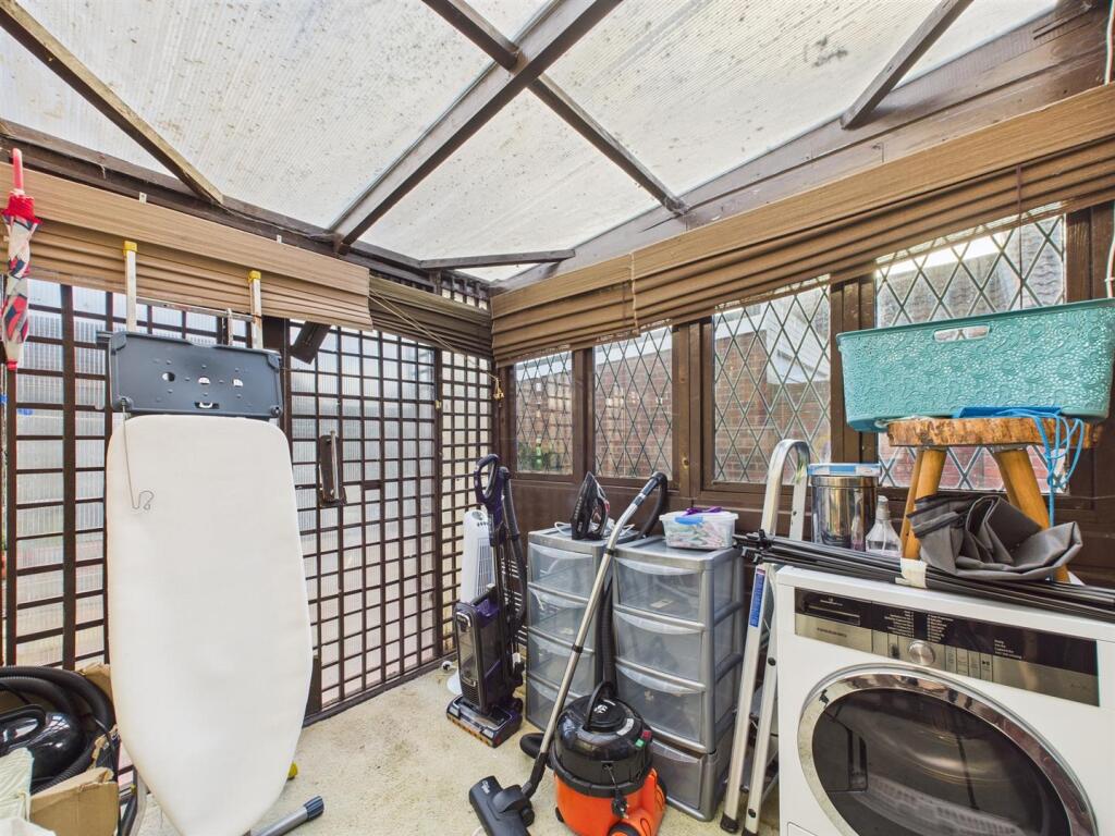 Sun room 2